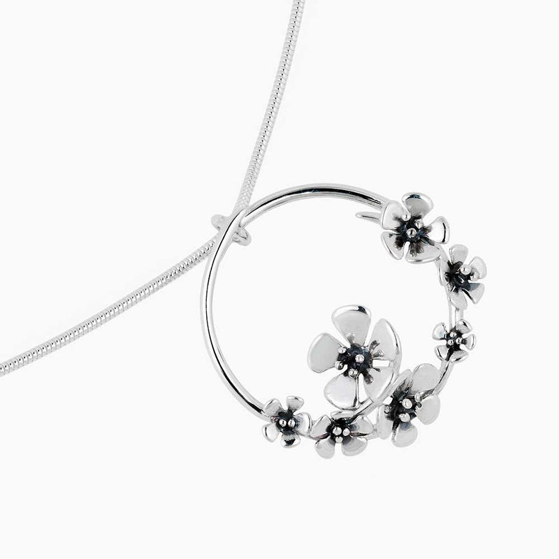 ÄPPELBLOM L halsband - Guldviva Jewellery