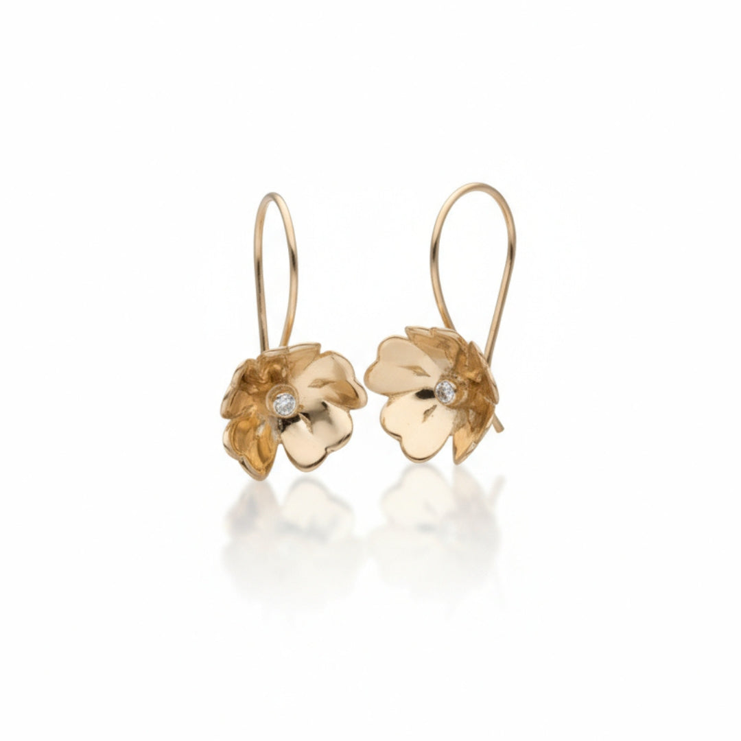GULLVIVA 18K Ohrringe mit Haken und Diamanten