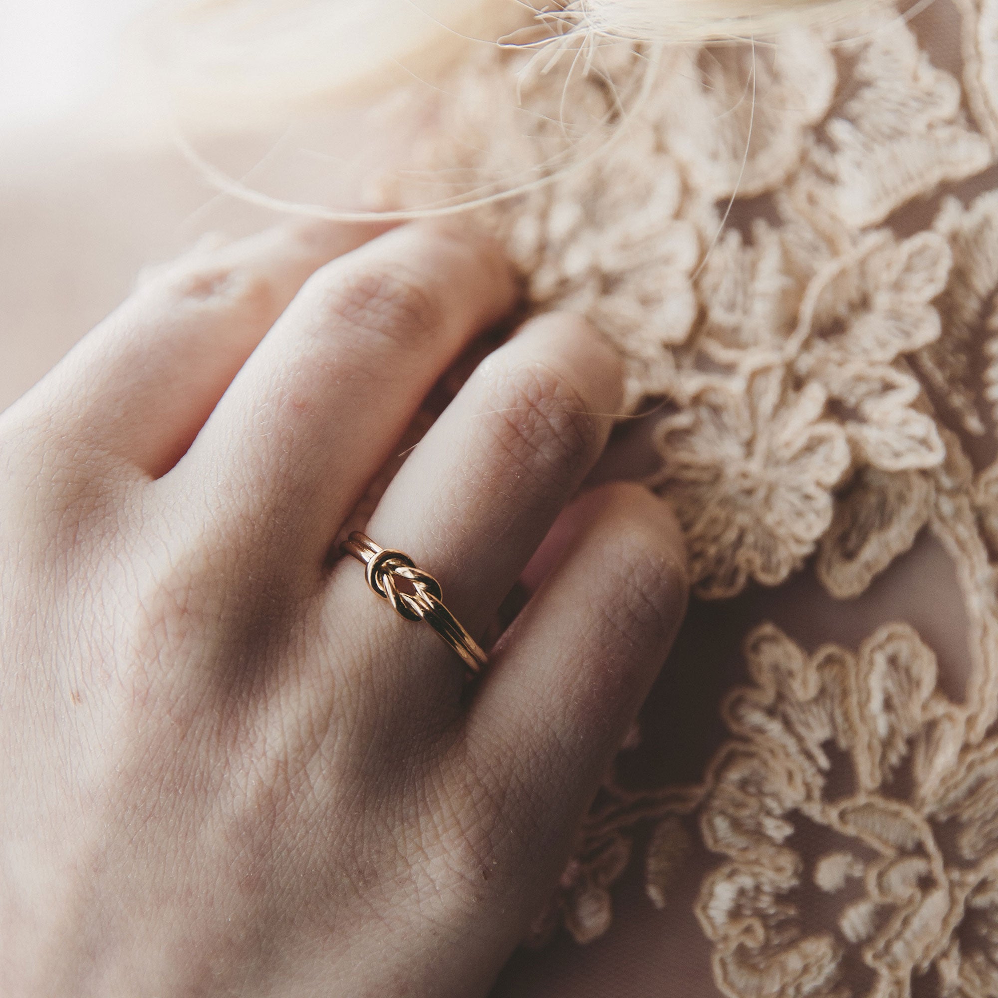 RÅBANDSKNOP 18k ring - Guldviva Jewellery